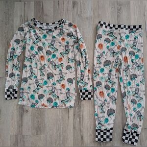 Monkeeroos Skeleton Skateboarding Pajama Set with Checkered Trim, 5T (V2)